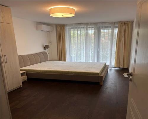 Apartament 3 camere, S 72 mp, mobilat,  Andrei Muresanu.