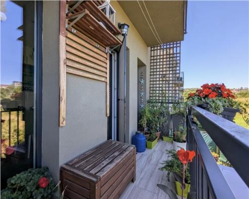 Apartament 2 camere, bloc tip vila, mobilat, parcare, Borhanci.