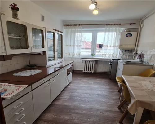 Apartament 3 camere, S 87 mp, mobilat, Andrei Muresanu.