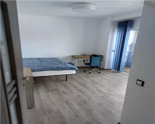 Apartament 3 camere, S 75 mp, Pta Mihai Viteazul.