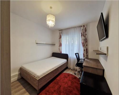 Apartament 3 camere, decomandat, mobilat, utilat, Zorilor.