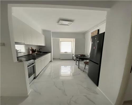 Apartament 2 camere, decomandat, Ultracentral.