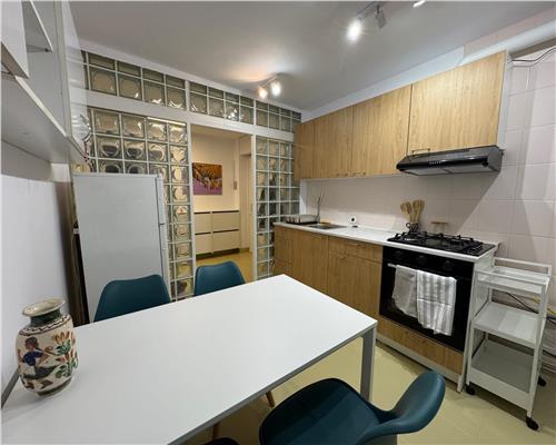 Apartament 3 camere, decomandat, Zorilor.