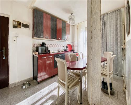 Apartament 3 camere, S 65 mp + balcon, boxa, Gheorghieni.