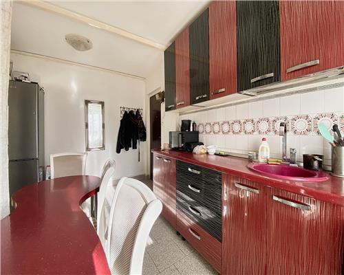 Apartament 3 camere, S 65 mp + balcon, boxa, Gheorghieni.