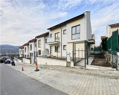 Duplex in Baciu Su97 mp + 98 mp pod amenajabil, parcare