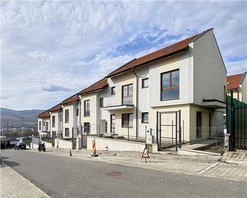 Duplex in Baciu Su-97 mp + 98 mp pod amenajabil, parcare