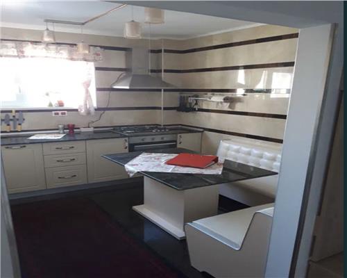 Apartament 2 camere, decomandat, bloc nou, parcare, Europa.