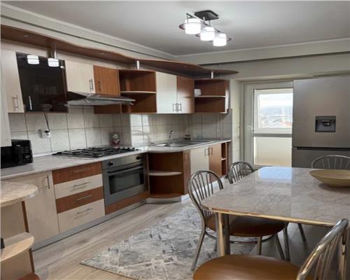 Apartament 2 camere, decomandat, mobilat, parcare, Aurel Vlaicu.