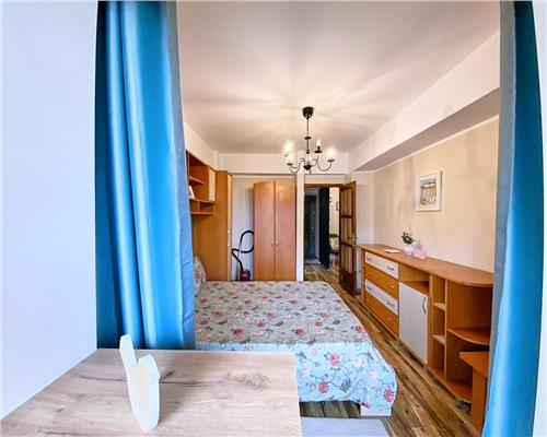 Apartament 3 camere,  Piata  Cipariu