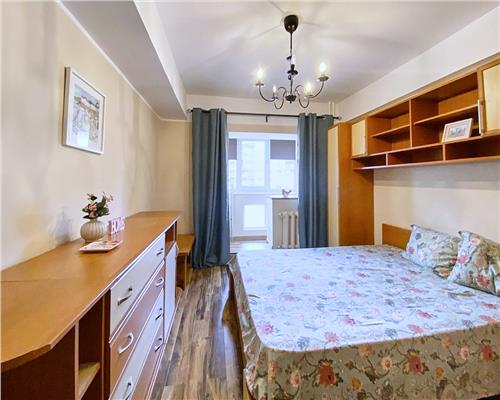 Apartament 3 camere,  Piata  Cipariu
