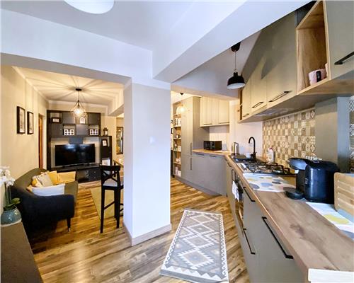 Apartament 3 camere,  Piata  Cipariu