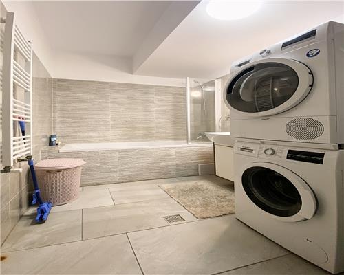 Apartament cu 3 camere, modern,  terasa 60mp, parcare, Calea Turzii