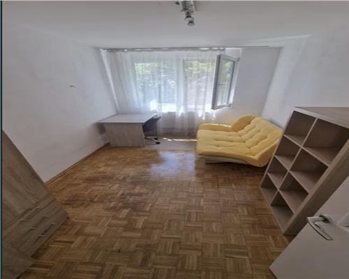 Apartament 3 camere, decomandat, mobilat, Eremia Grigorescu.