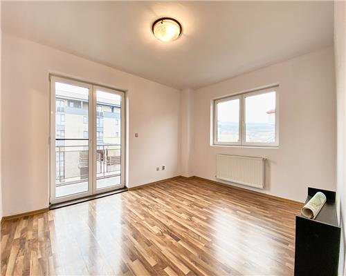 Apartament 3 camere, S94 mp. + terasa 17 mp, parcare, Borhanci.