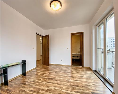 Apartament 3 camere, S94 mp. + terasa 17 mp, parcare, Borhanci.