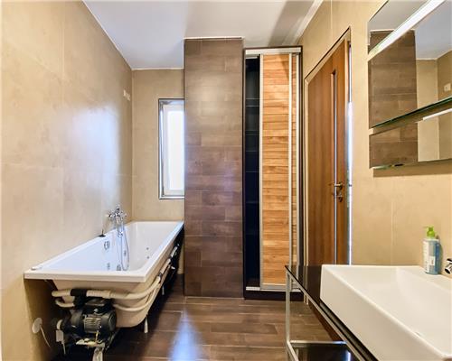 Apartament 3 camere, S94 mp. + terasa 17 mp, parcare, Borhanci.