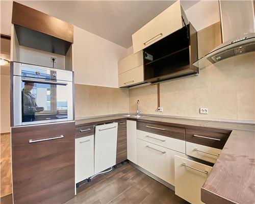 Apartament 3 camere, S94 mp. + terasa 17 mp, parcare, Borhanci.