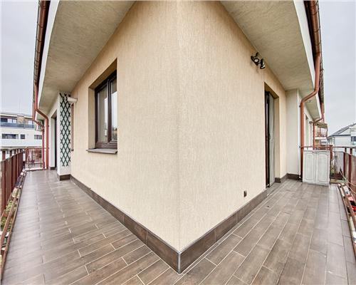 Apartament 3 camere, S94 mp. + terasa 17 mp, parcare, Borhanci.