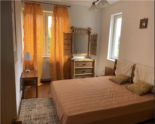 Apartament 2 camere, decomandat, parcare, Zorilor.