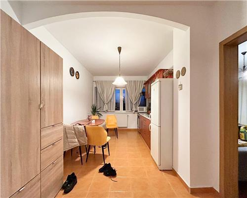 Apartament 2 camere, decomandat, parcare, Zorilor.