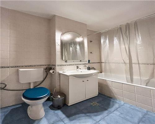 Apartament 2 camere, decomandat, parcare, Zorilor.