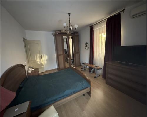 Apartament 3 camere, S104 mp+balcon, Andrei Muresanu.