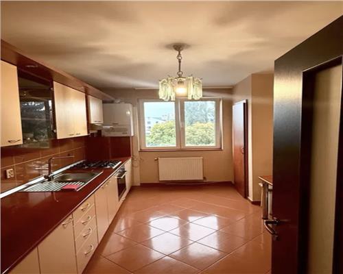 Apartament 2 camere, parcare, mobilat, Andrei Mure?anu.