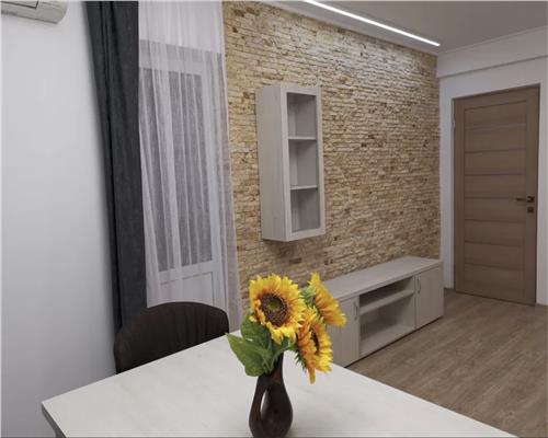 Apartament 2 camere, decomandat, parcare, Manastur.