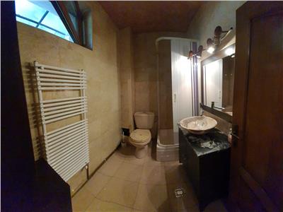 Apartament 3 camere, S 80 mp, mobilat, utilat, Central.