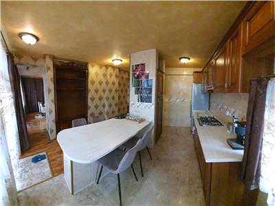 Apartament 3 camere, S 80 mp, mobilat, utilat, Central.