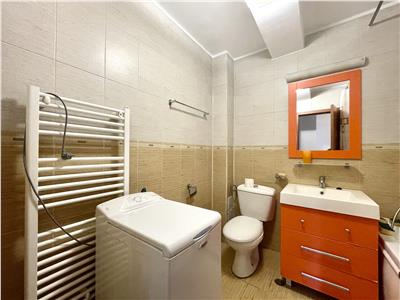Apartament 2 camere, S 62 mp, decomandat, zona Grand Hotel Italia.