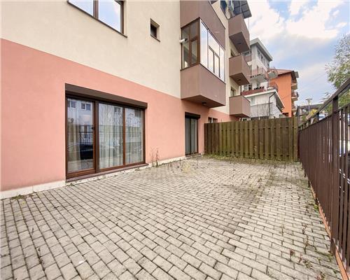 Apartament cu 3 camere, modern,  terasa 60mp, parcare, Calea Turzii