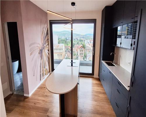 Apartament 2 camere, Lux, bloc nou, terasa, parcare, Semicentral.