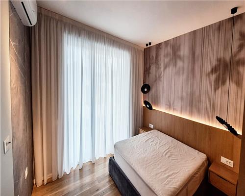 Apartament 2 camere, Lux, bloc nou, terasa, parcare, Semicentral.