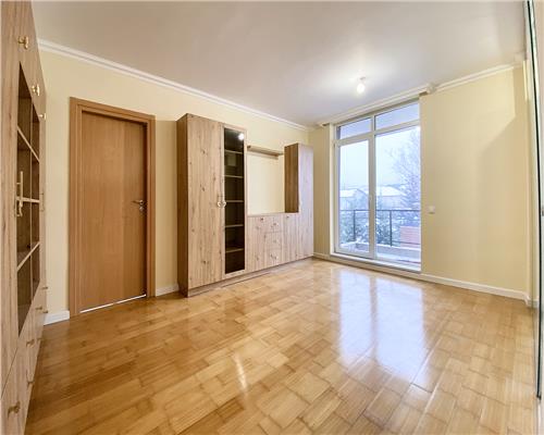 Apartament 2 camere, Borhanci,  Su:52 mp+ 2 balcoane