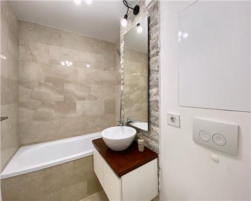 Apartament 3 camere Lux, parcare, boxa, Buna Ziua.