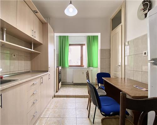 Apartament 2 camere, decomandat, mobilat, Zorilor.