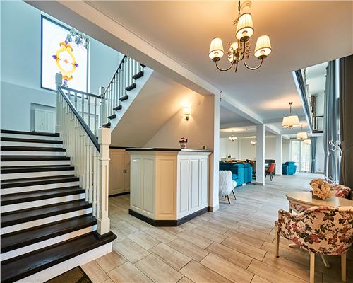 Pensiune la cheie langa partia de schi Toplita, 11 camere, Su642 mp