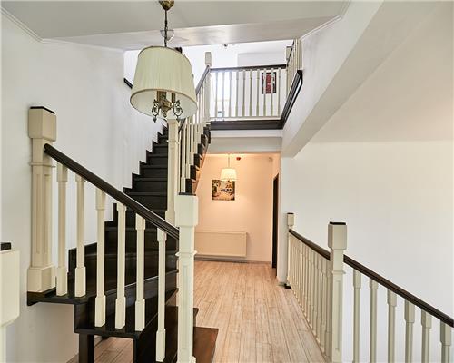 Pensiune la cheie langa partia de schi Toplita, 11 camere, Su642 mp