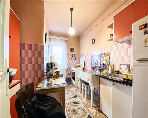 Apartament 3 camere decomandat, 2 bai,  str. Muncitorilor