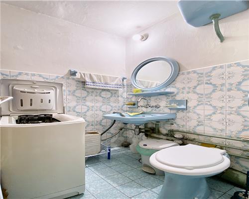 Apartament 3 camere decomandat, 2 bai,  str. Muncitorilor