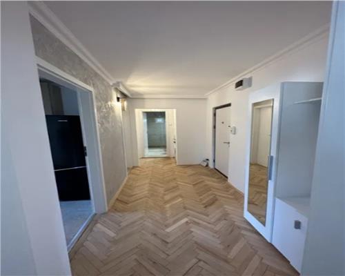 Apartament 2 camere decomandat, str. Bucuresti