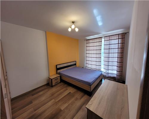 Apartament 3 camere, terasa, parcare, zona FSEGA.