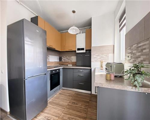 Apartament 3 camere, terasa, bloc nou, zona FSEGA.