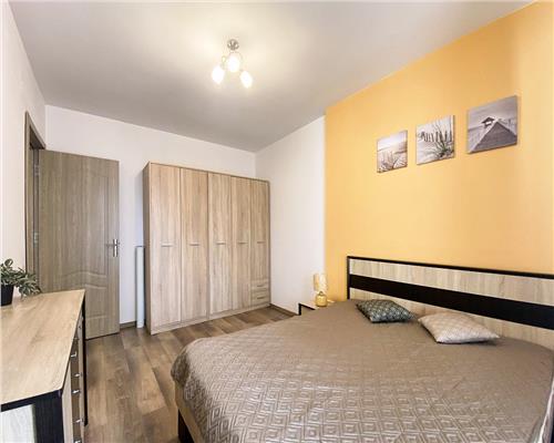Apartament 3 camere, terasa, bloc nou, zona FSEGA.