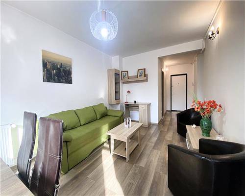 Apartament 3 camere, terasa, bloc nou, zona FSEGA.