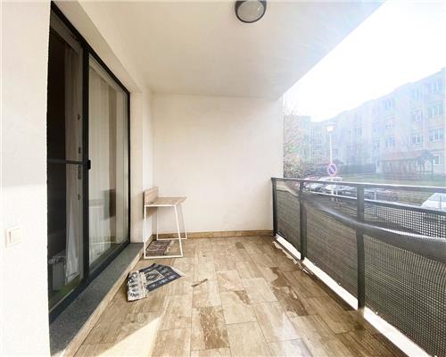 Apartament 3 camere, terasa, bloc nou, zona FSEGA.