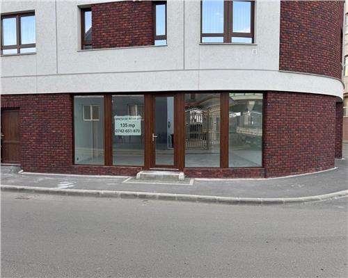 Spatiu Comercial Modern, Parter, 135 mp, 4 Parcari, Bulgaria