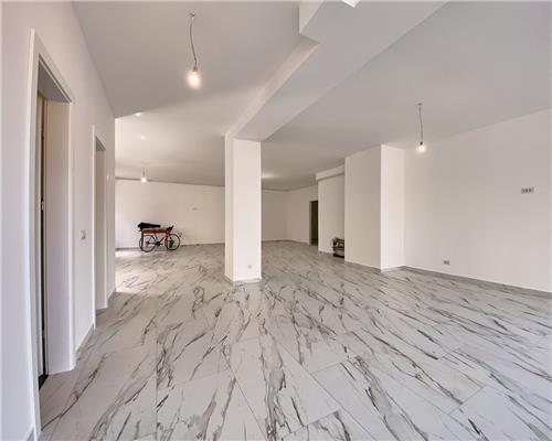 Spatiu Comercial Modern, Parter, 135 mp, 4 Parcari, Bulgaria